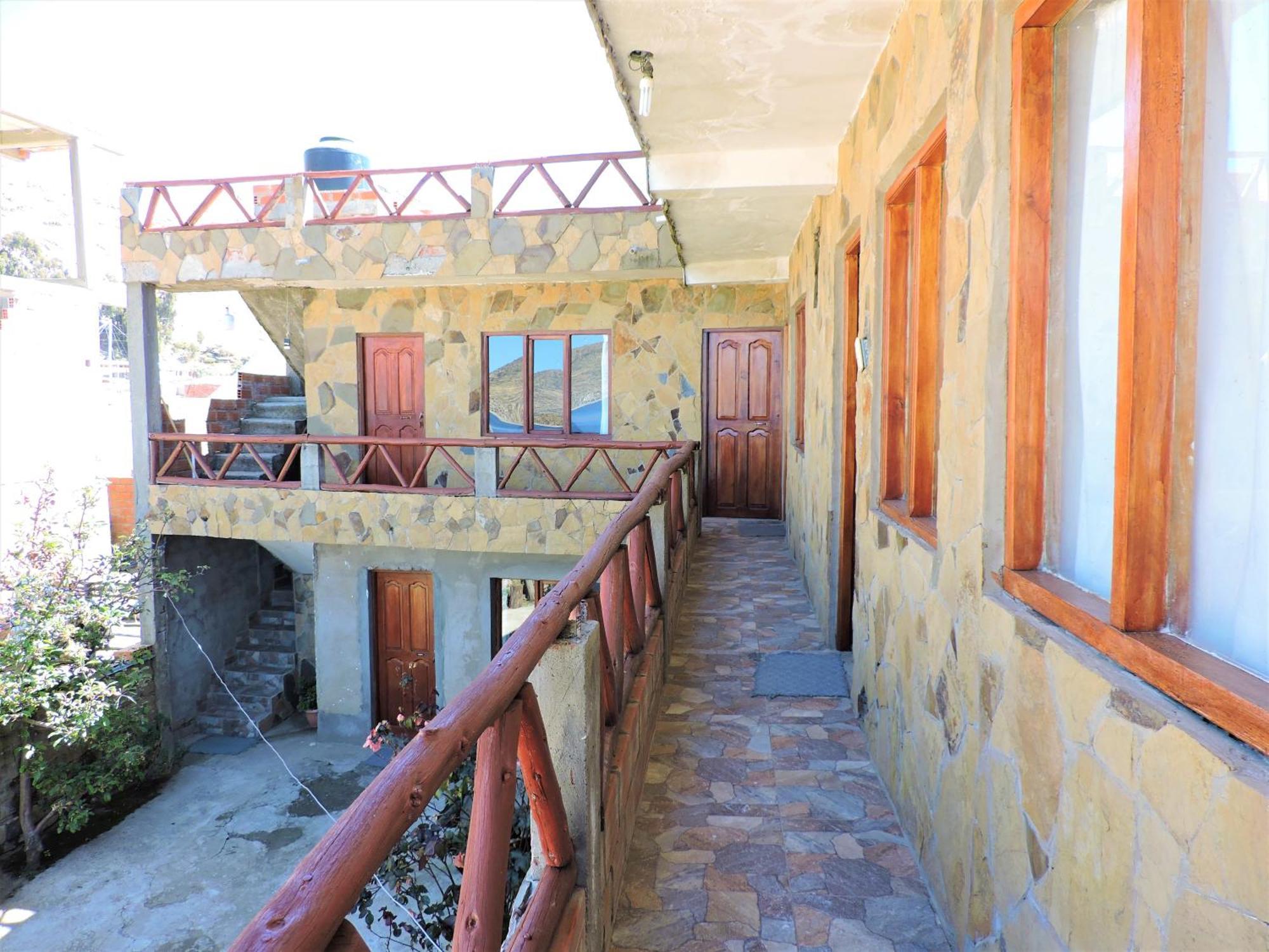 Titi Qala Hostel Comunidad Challapampa Bagian luar foto